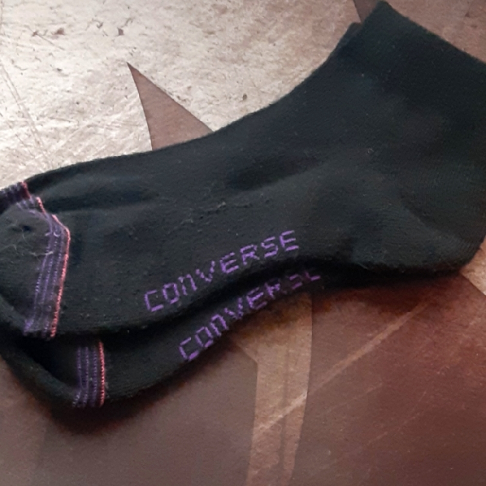 Socks brand converse, color black purple pink